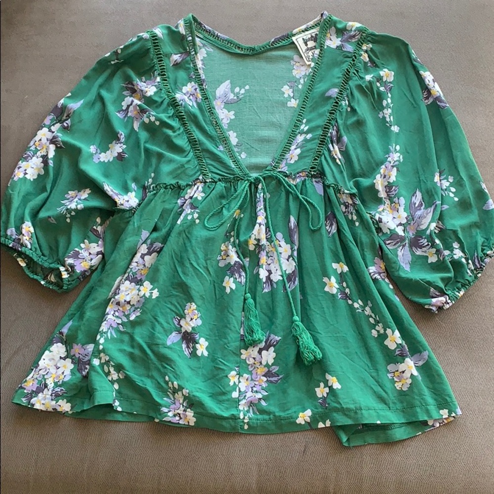 Boho flowy floral top